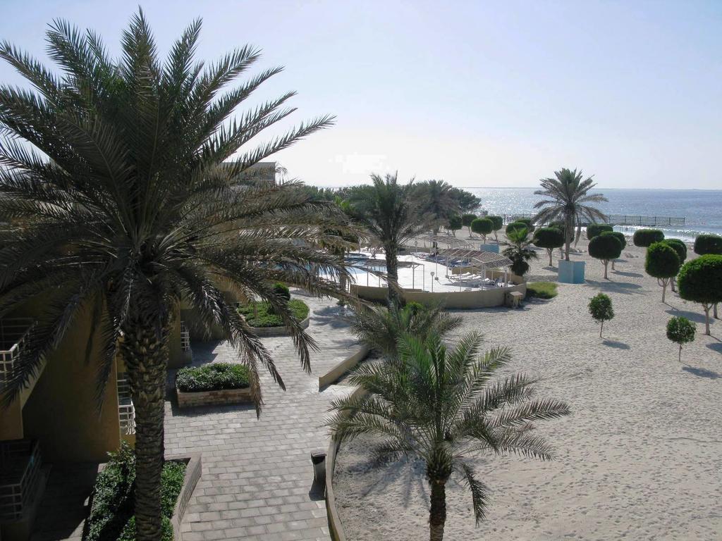 Golden Beach Motel Шарджа Экстерьер фото