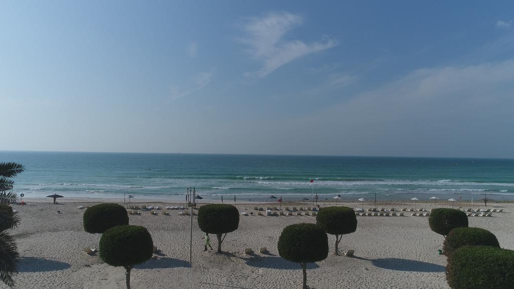 Golden Beach Motel Шарджа Экстерьер фото