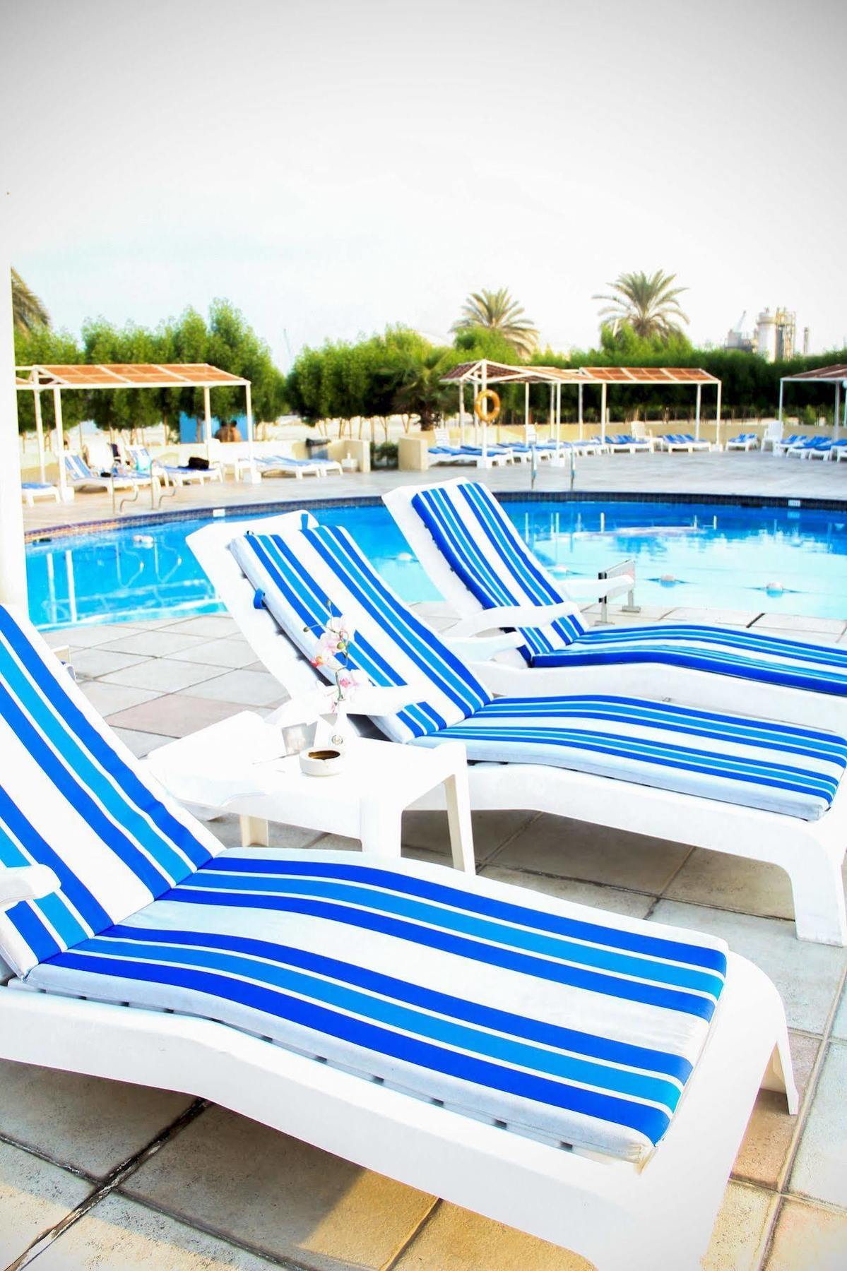 Golden Beach Motel Шарджа Экстерьер фото